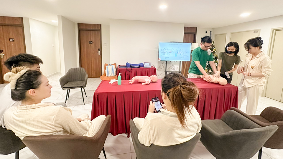 Safety First, Love in Action! Our CPR Emergency Course for Parents